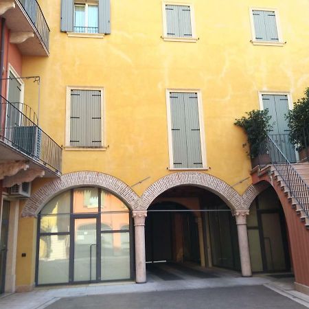 I Gechi Apartment Verona Exterior photo